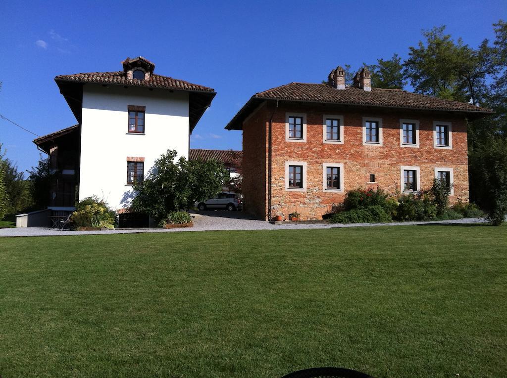 B&B Cascina Gaione Via Gallina,18B 12052 Neive Cn Bagian luar foto