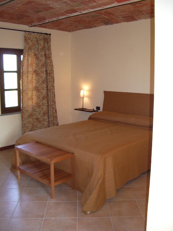 B&B Cascina Gaione Via Gallina,18B 12052 Neive Cn Ruang foto